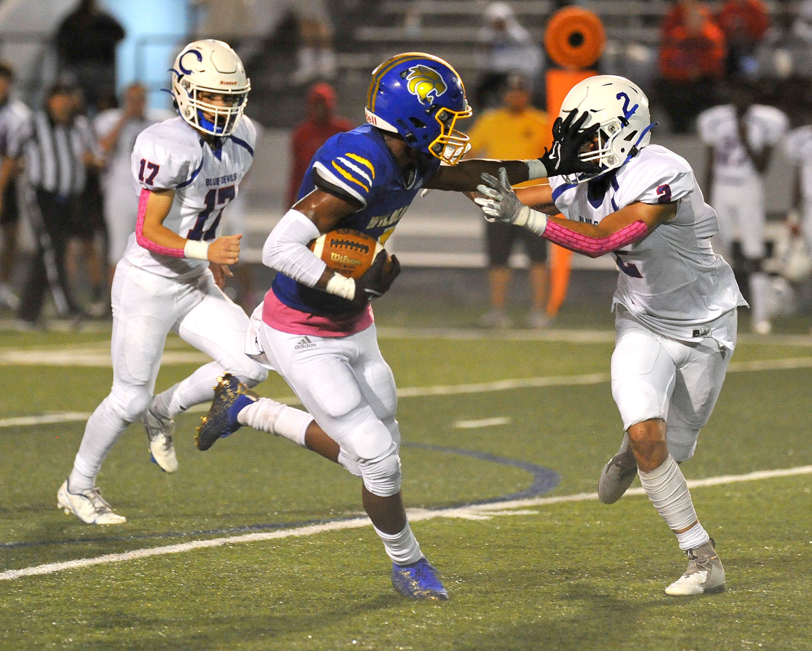 100821-qc-spt-cent-north fball-244
